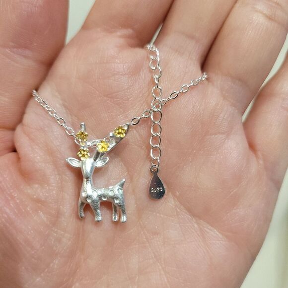 NEW 925 STERLING SILVER BABY REINDEER NECKLACE - Picture 6 of 6